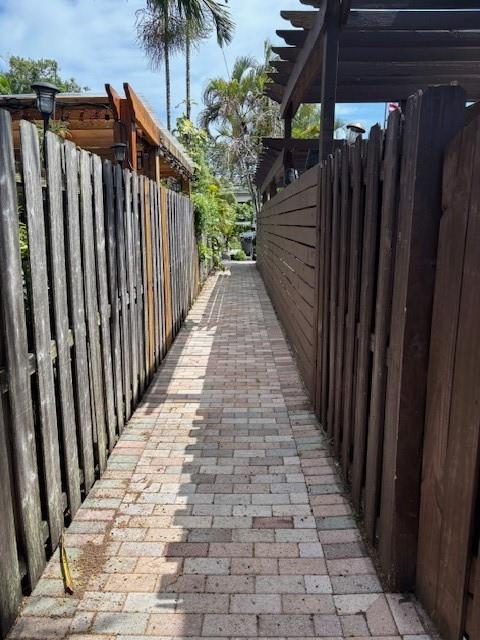 CRESSID COMMONS CONDO - Residential Lease