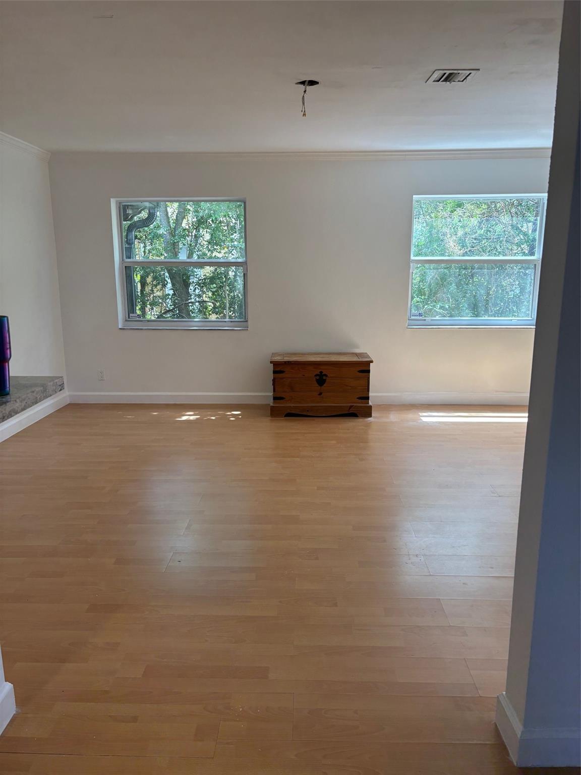 CRESSID COMMONS CONDO - Residential Lease