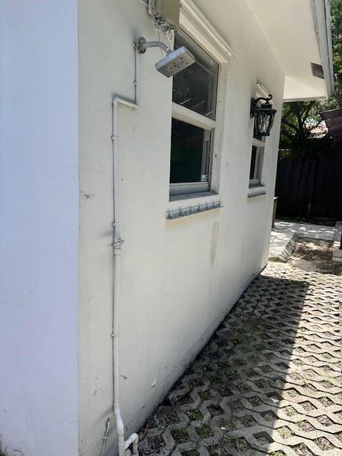 CRESSID COMMONS CONDO - Residential Lease