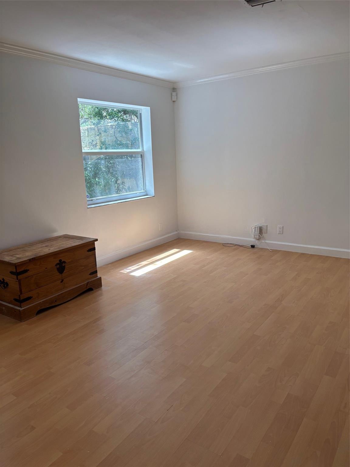 CRESSID COMMONS CONDO - Residential Lease