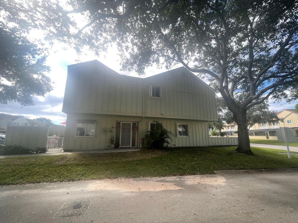 Photo of 6182 Riverwalk Lane #1, Jupiter, FL 33458 (MLS # R10840290)