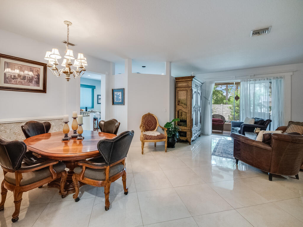 8471 Lake Cypress Road