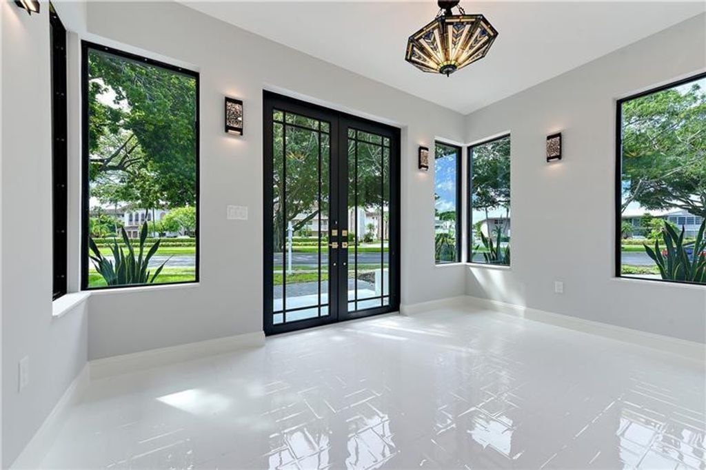 Photo of 399 NE 20th Street, Boca Raton, FL 33431 (MLS # F10467854)