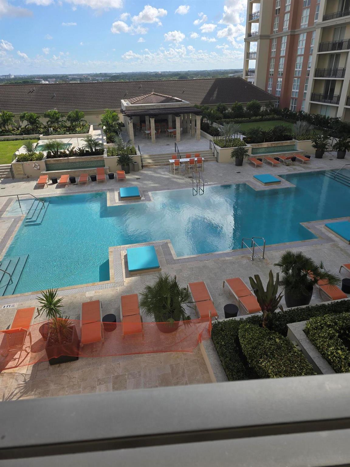 CITYPLACE SOUTH TOWER CON - Residential