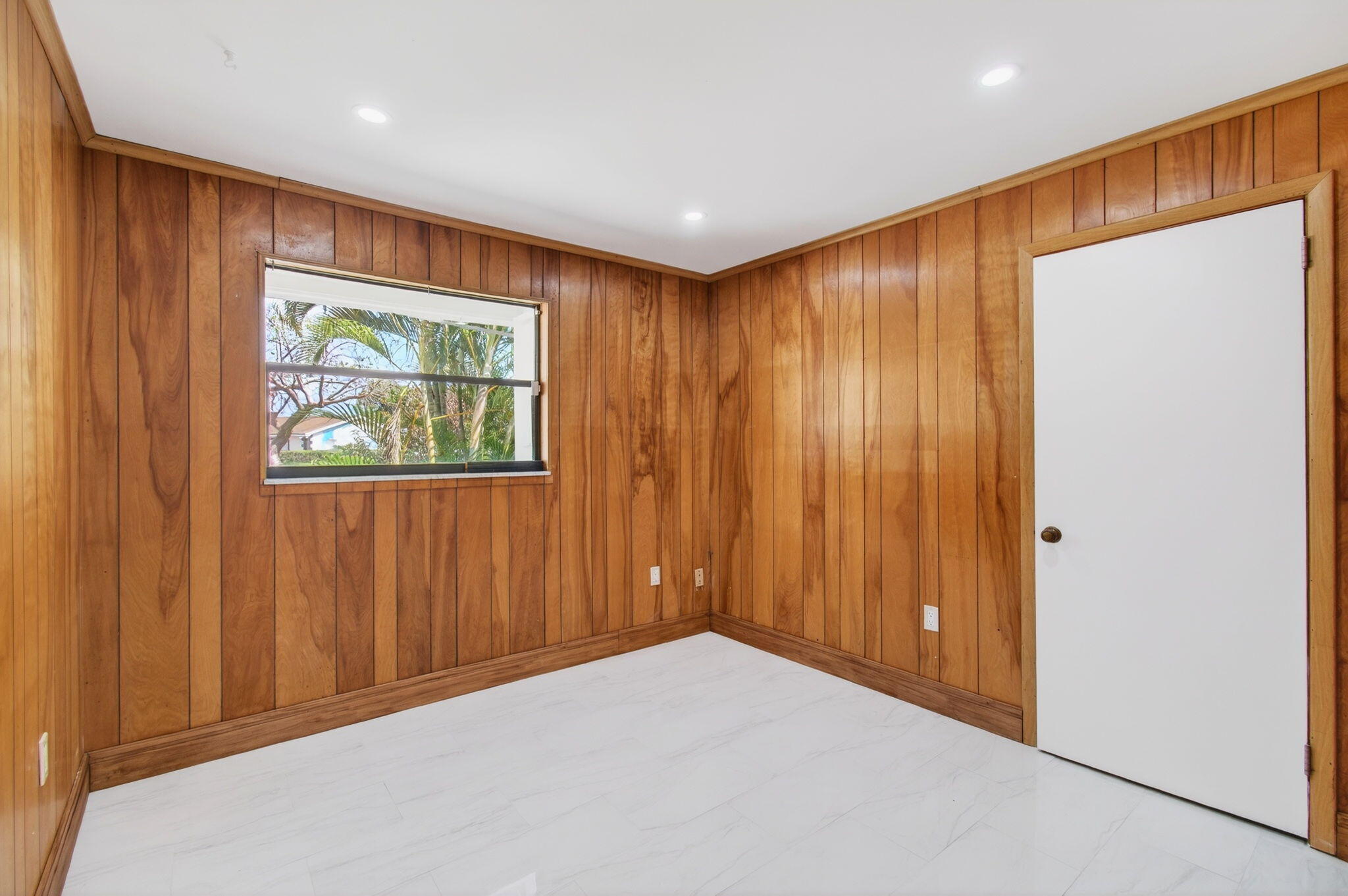 LAKE OSBORNE TERRACE - Residential