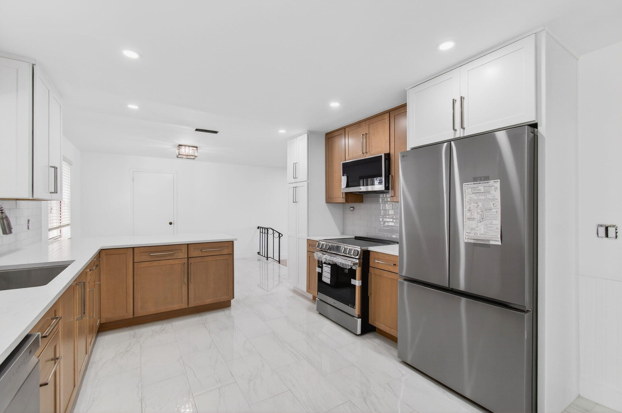 LAKE OSBORNE TERRACE - Residential