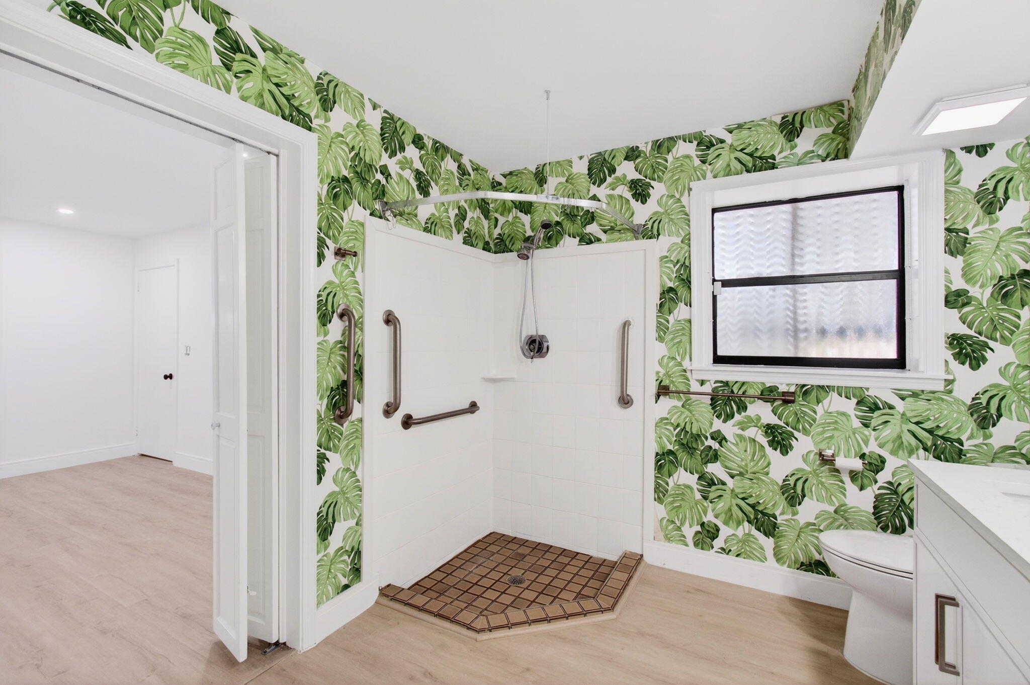 LAKE OSBORNE TERRACE - Residential