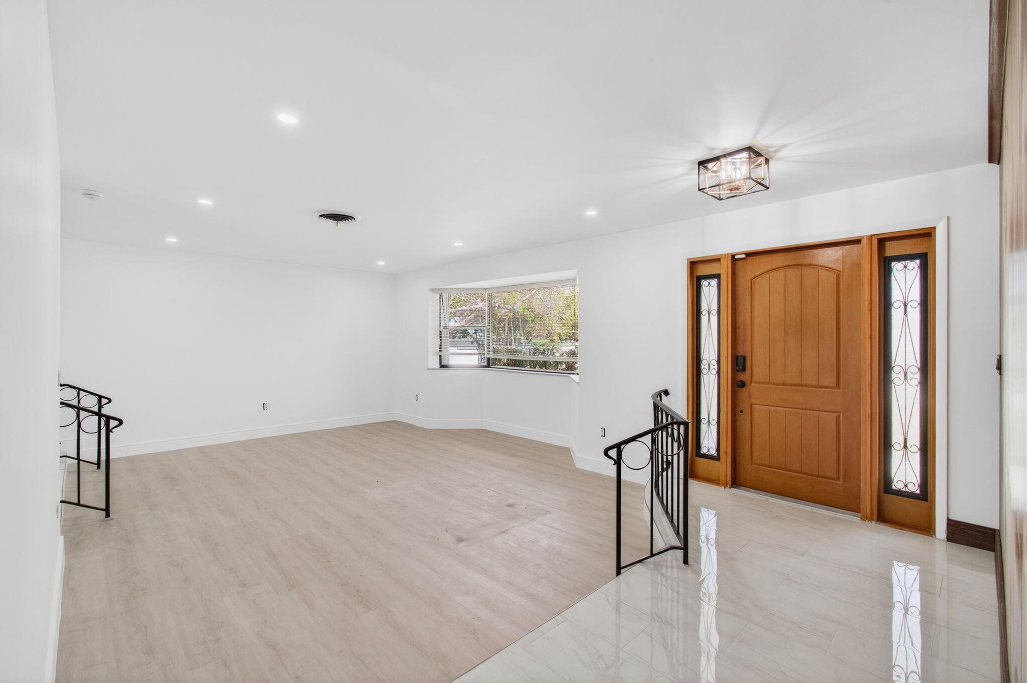 LAKE OSBORNE TERRACE - Residential