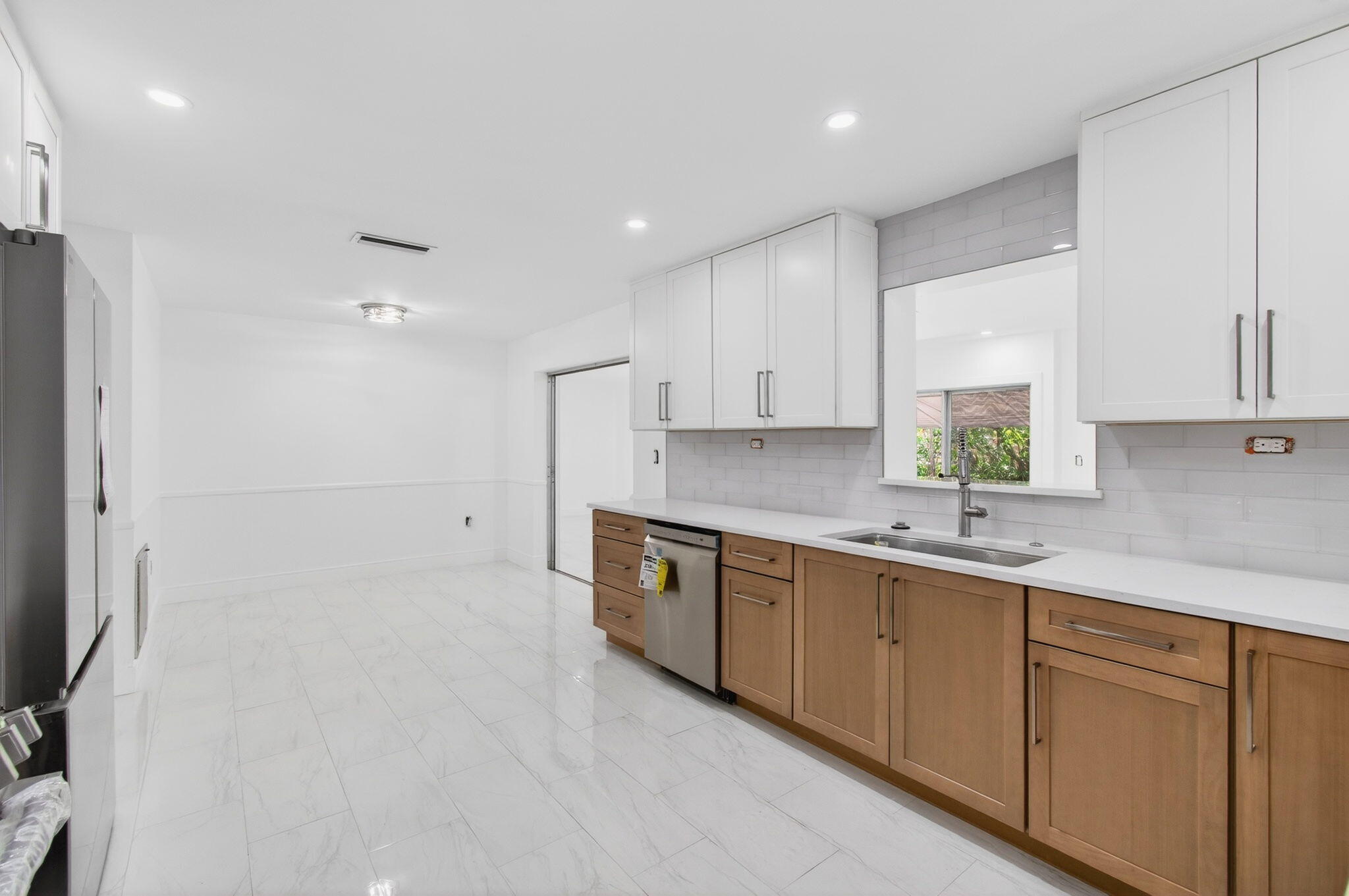 LAKE OSBORNE TERRACE - Residential