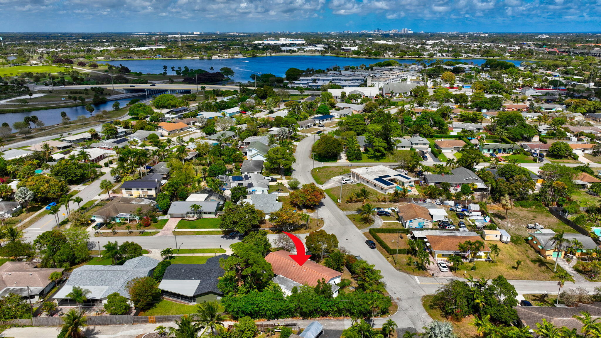 LAKE OSBORNE TERRACE - Residential