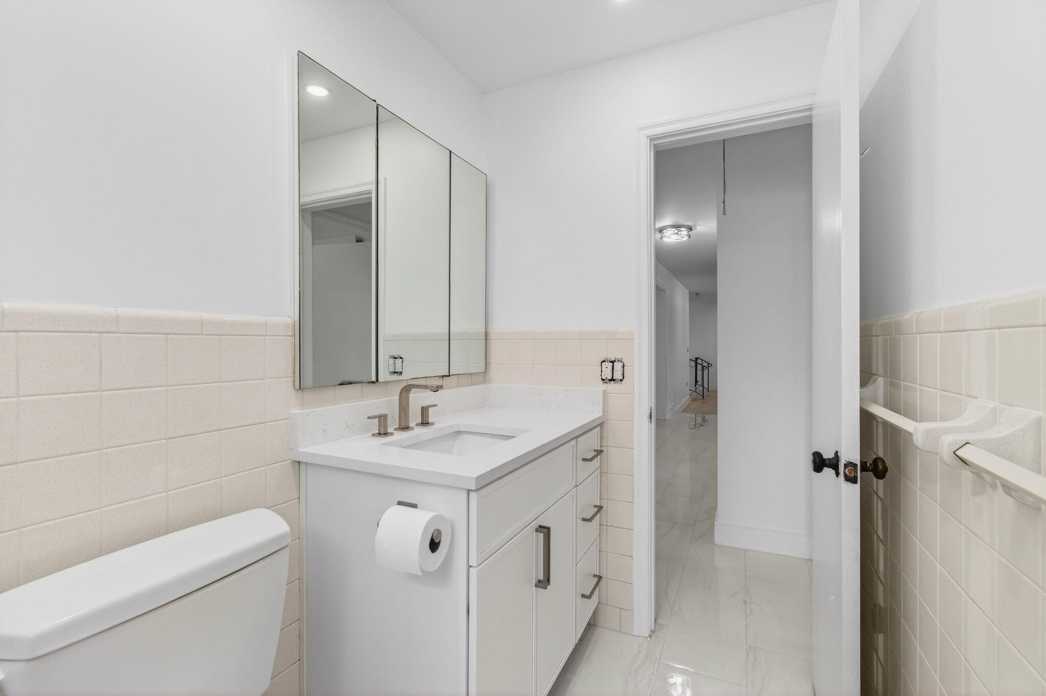 LAKE OSBORNE TERRACE - Residential