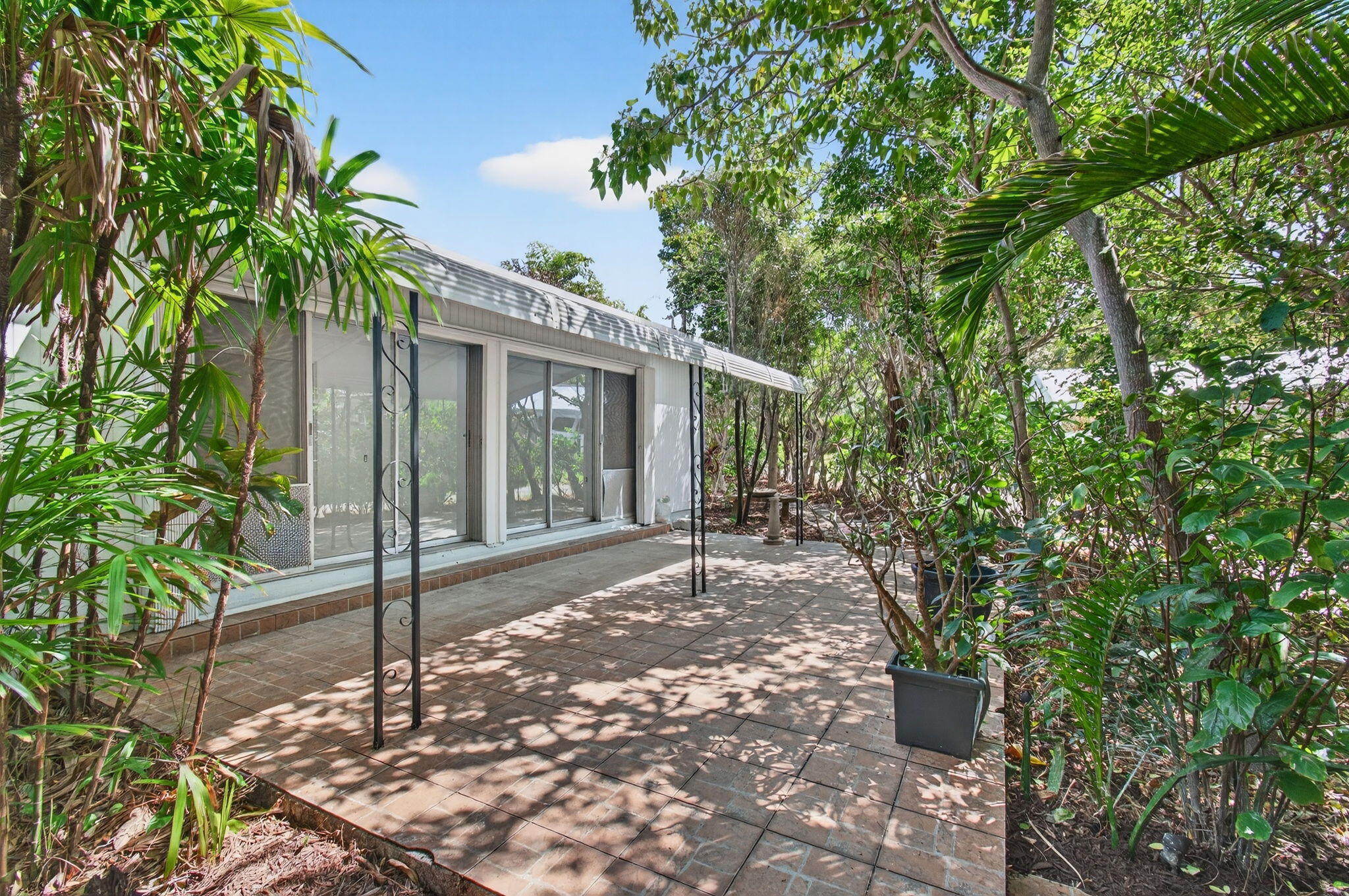 LAKE OSBORNE TERRACE - Residential