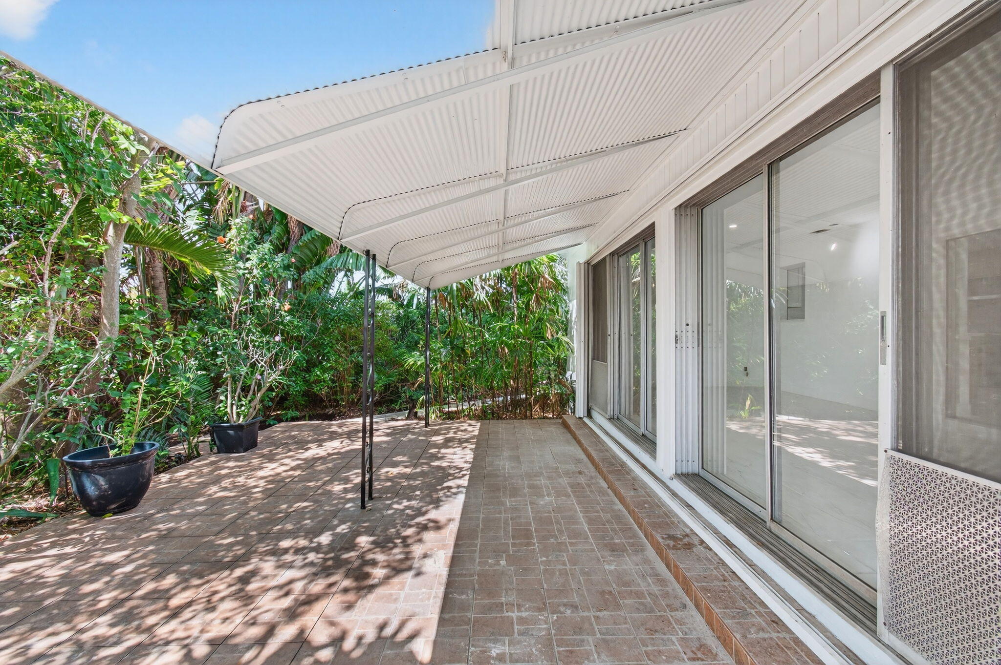 LAKE OSBORNE TERRACE - Residential