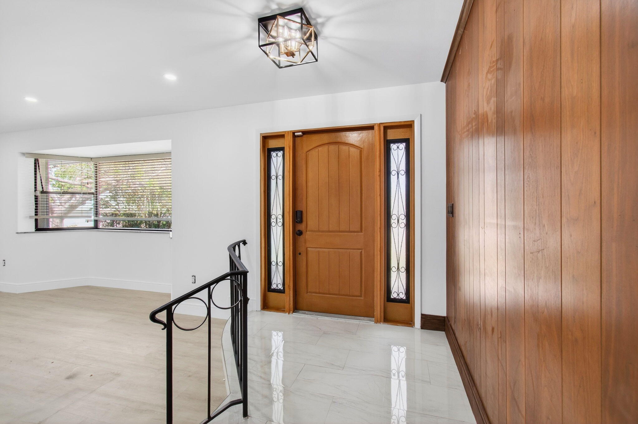 LAKE OSBORNE TERRACE - Residential