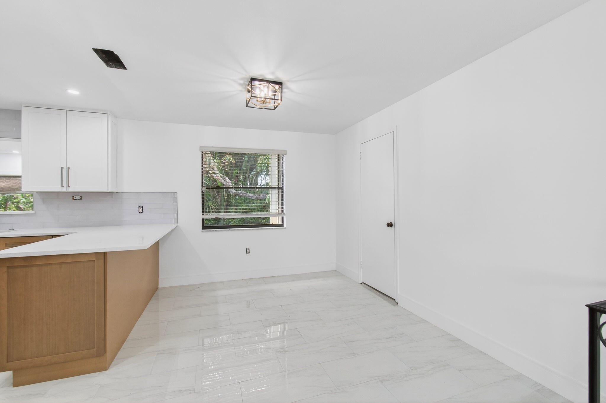 LAKE OSBORNE TERRACE - Residential