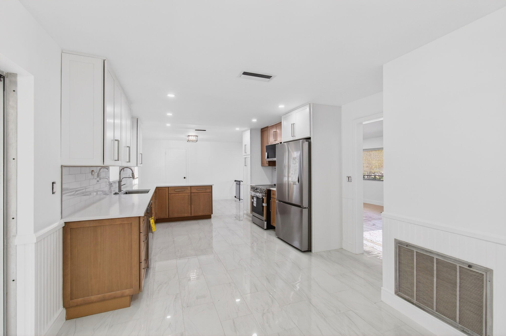 LAKE OSBORNE TERRACE - Residential