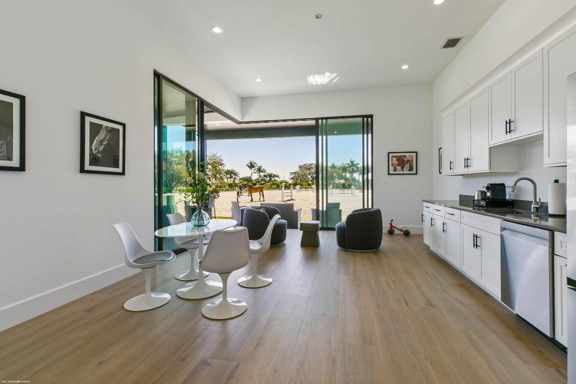 PALM BEACH POINT - Residential