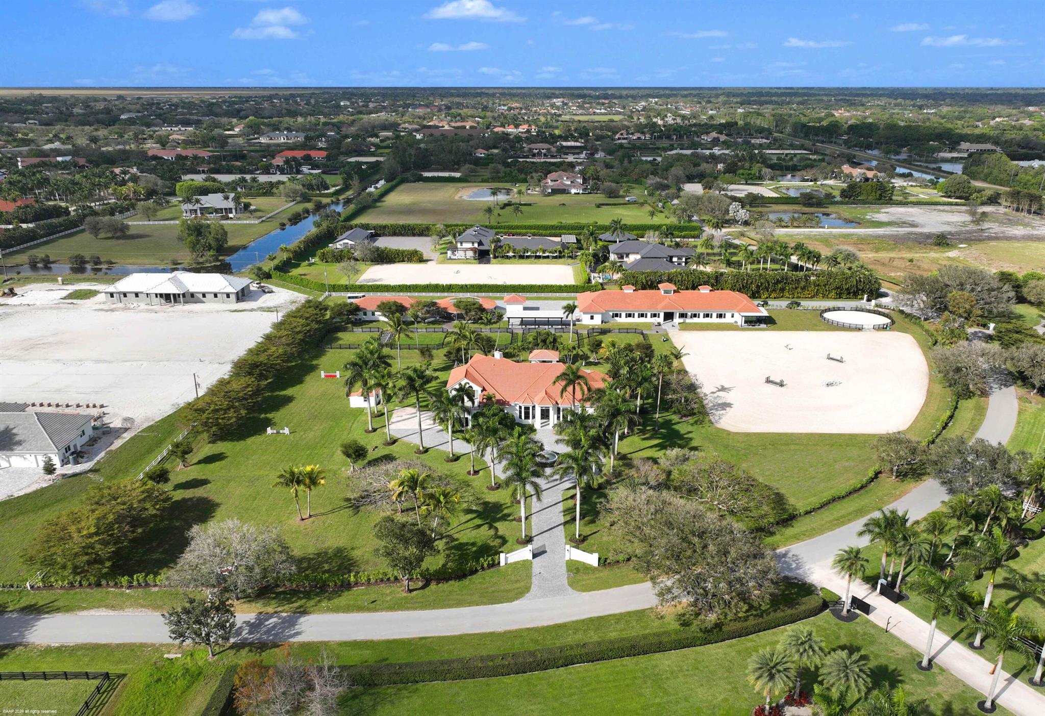 PALM BEACH POINT - Residential