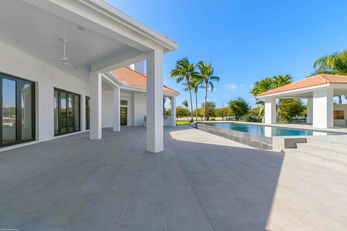 PALM BEACH POINT - Residential