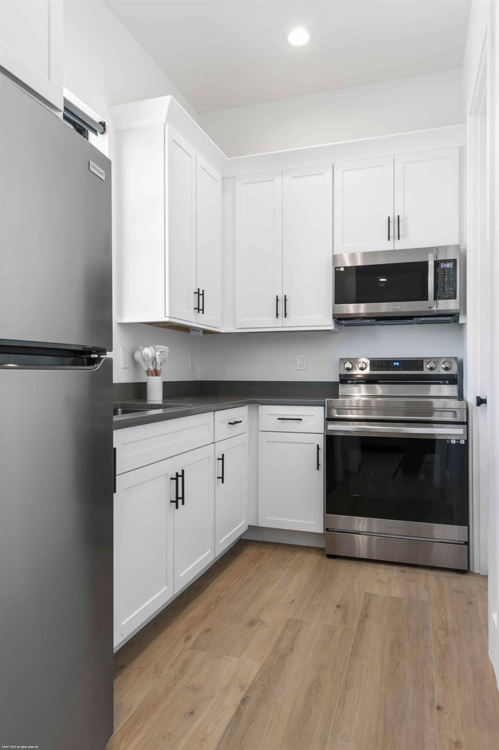 PALM BEACH POINT - Residential