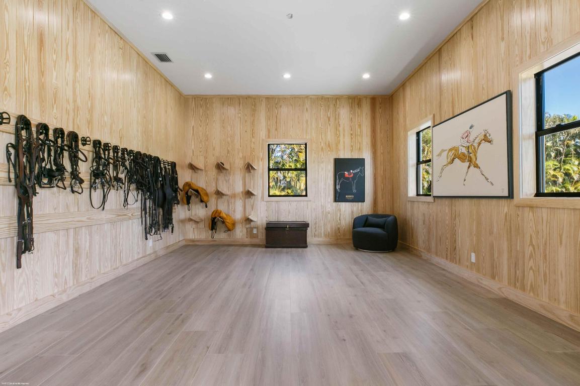 PALM BEACH POINT - Residential