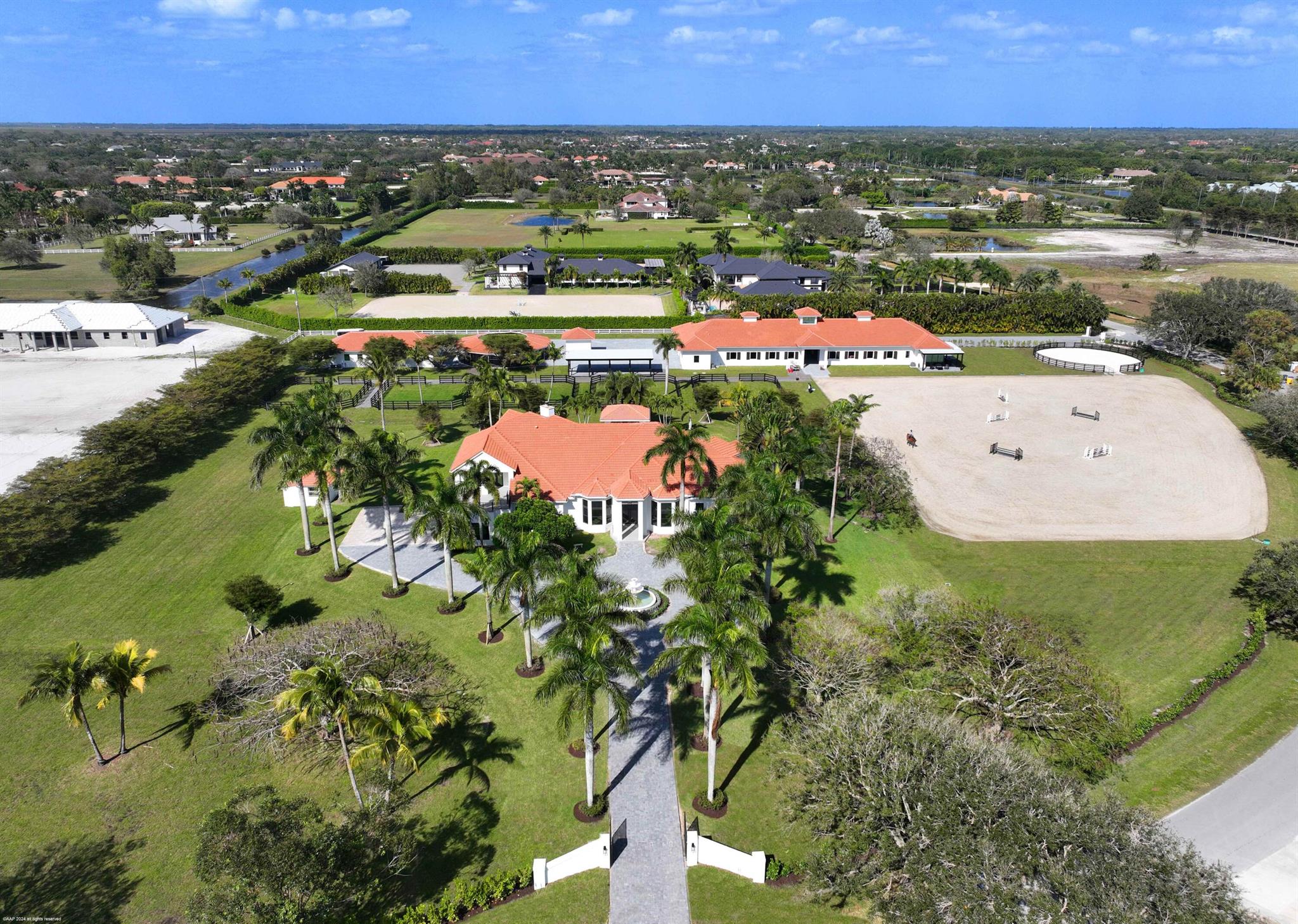 PALM BEACH POINT - Residential