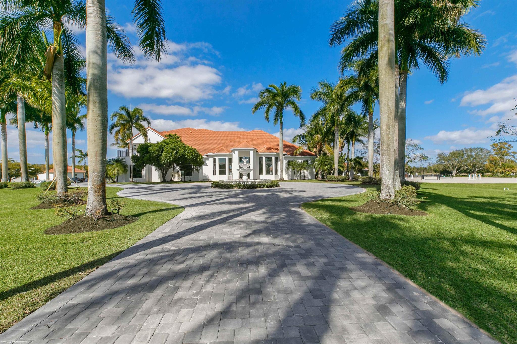 PALM BEACH POINT - Residential