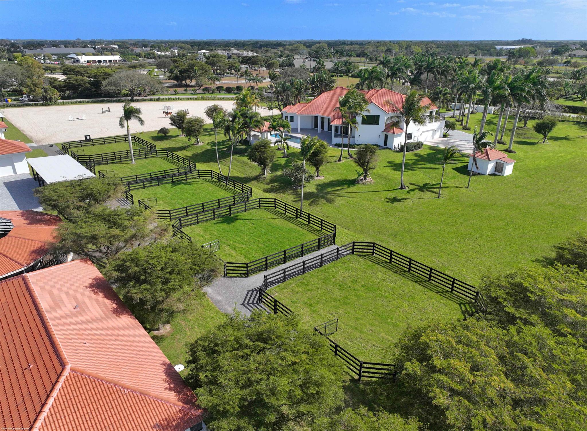 PALM BEACH POINT - Residential