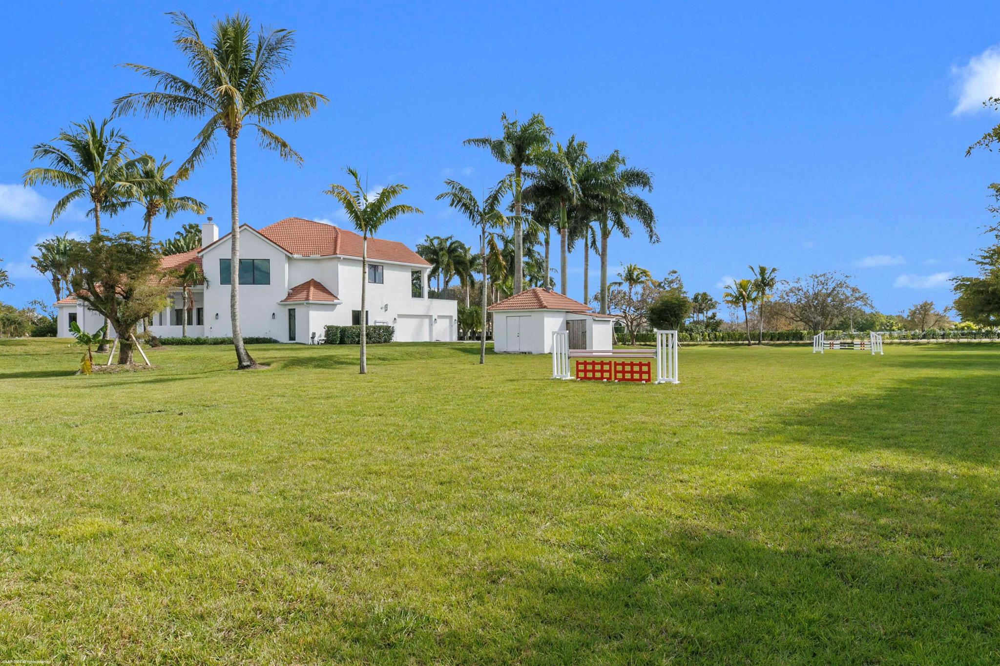 PALM BEACH POINT - Residential