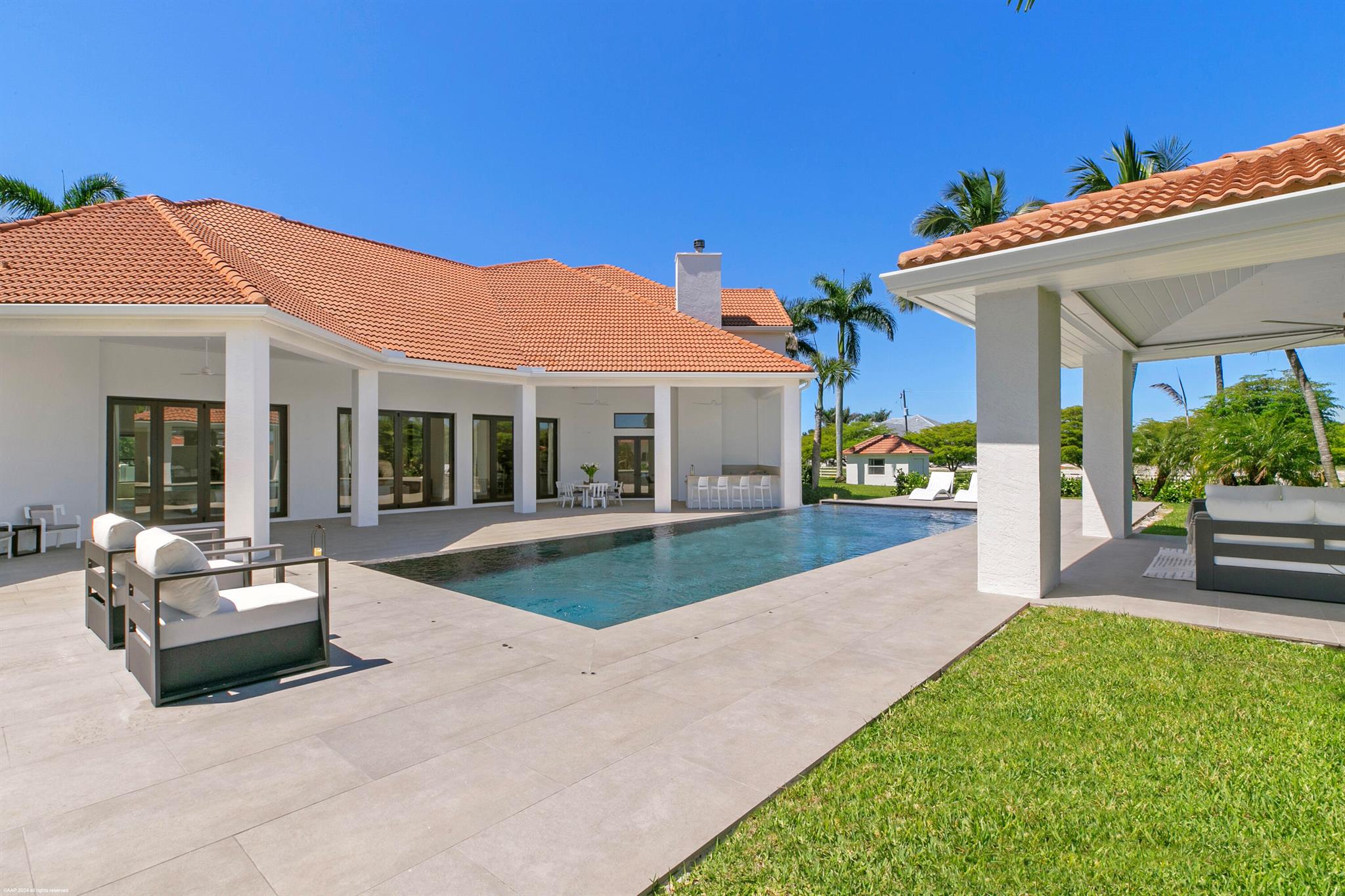 PALM BEACH POINT - Residential