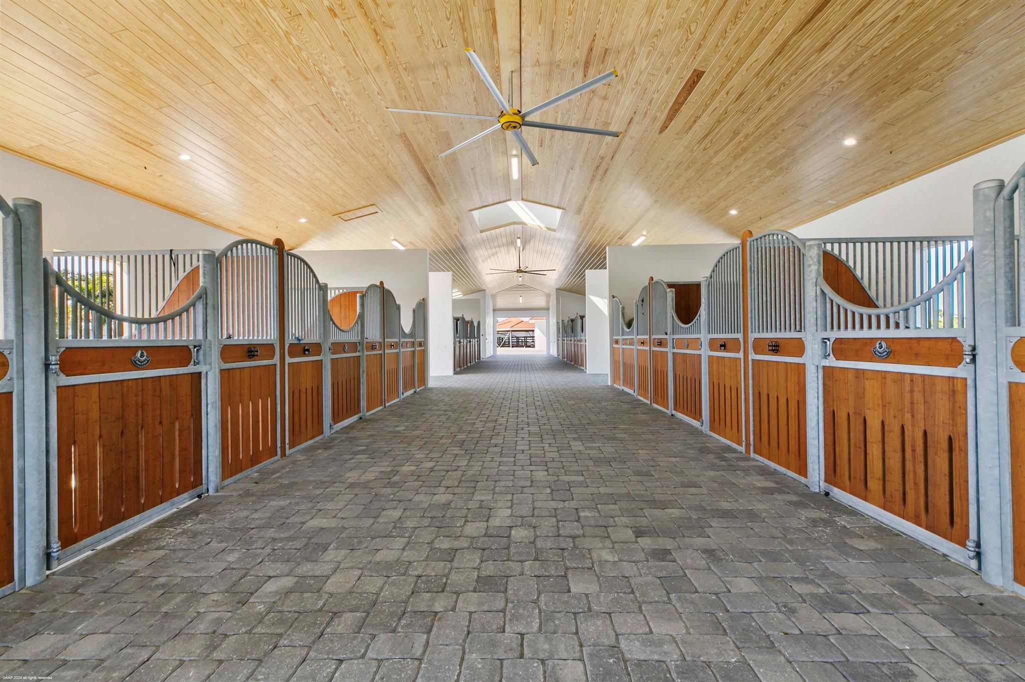 PALM BEACH POINT - Residential