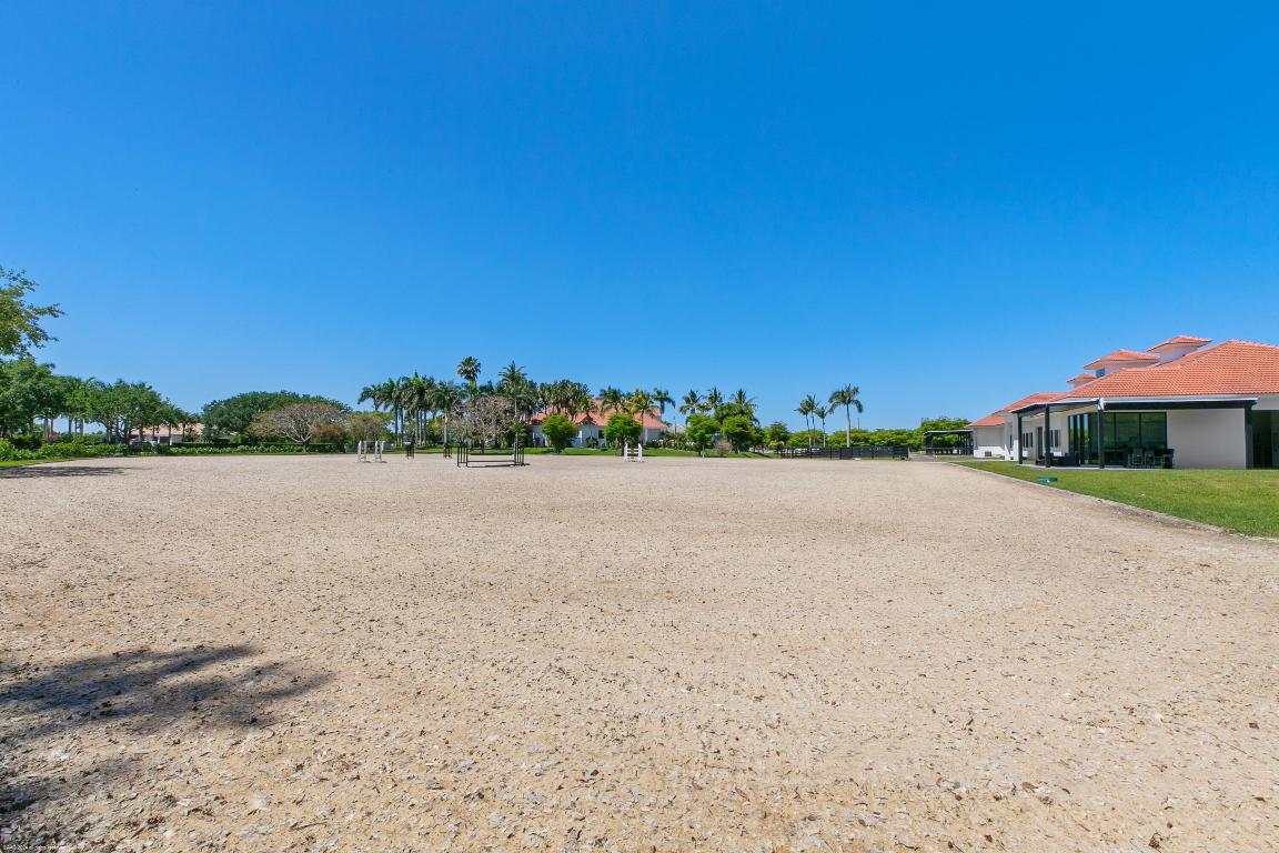 PALM BEACH POINT - Residential