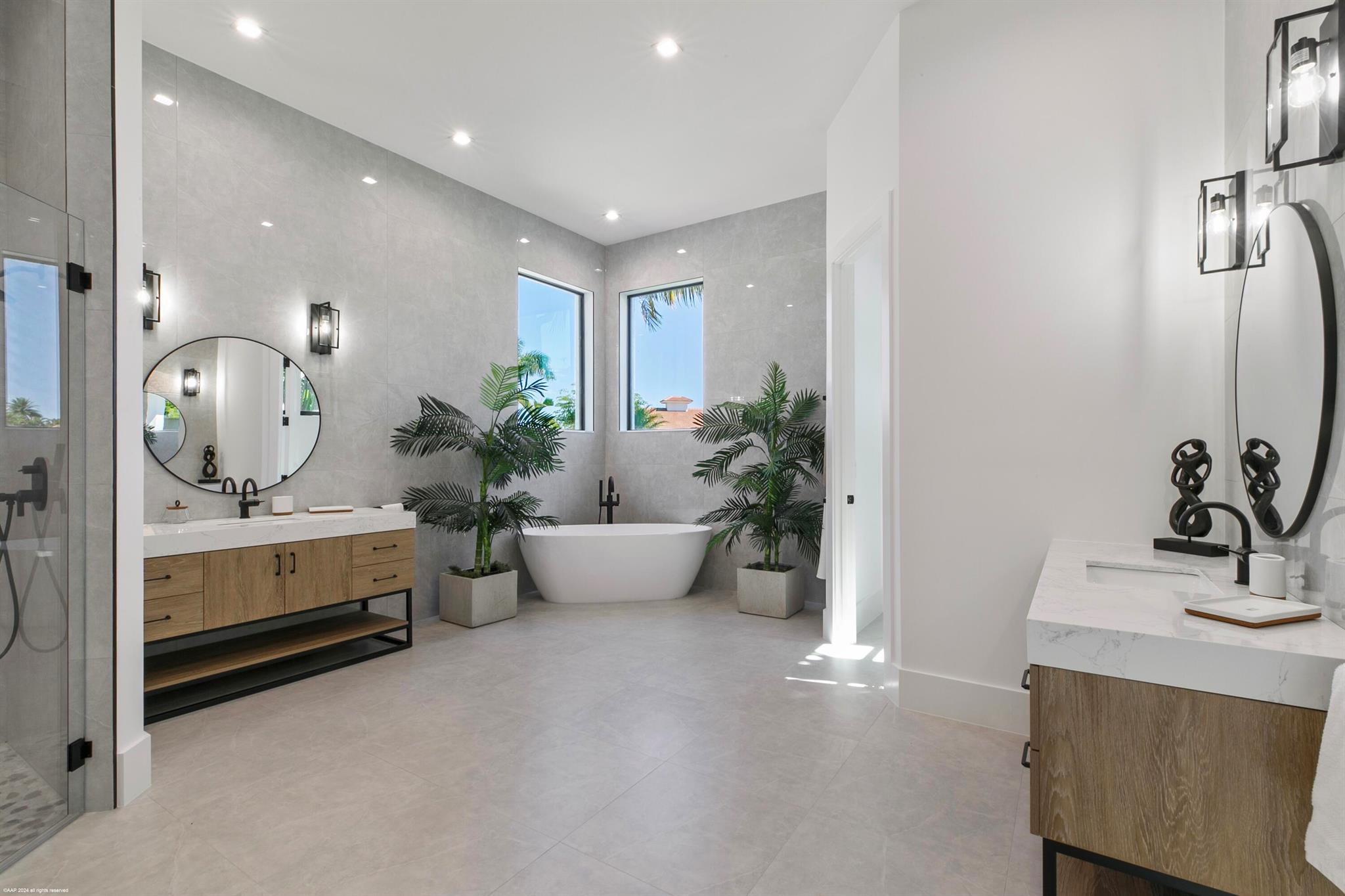 PALM BEACH POINT - Residential