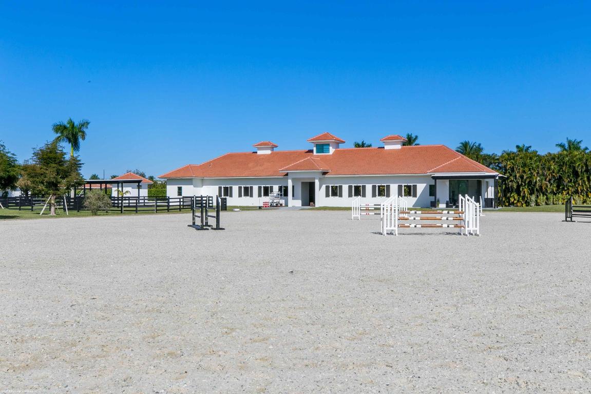 PALM BEACH POINT - Residential