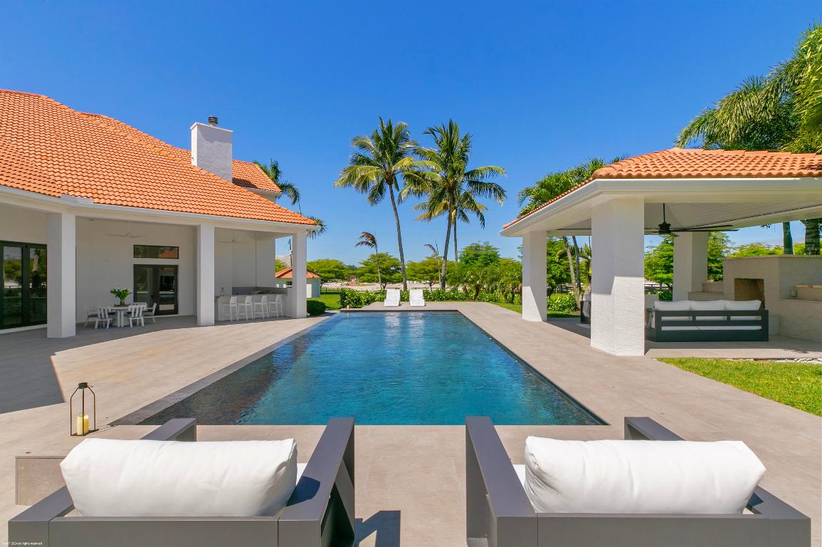 PALM BEACH POINT - Residential