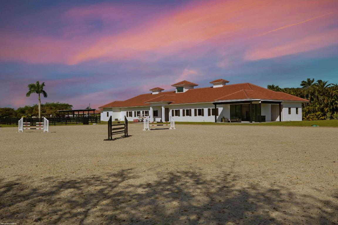 PALM BEACH POINT - Residential