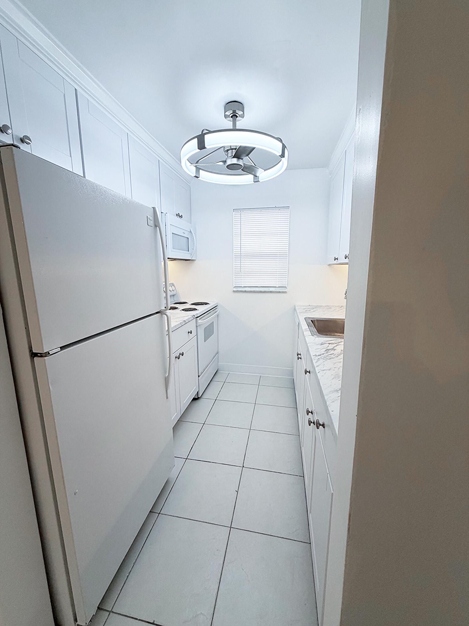 BOCA TOWNE CENTRE CONDO - Residential