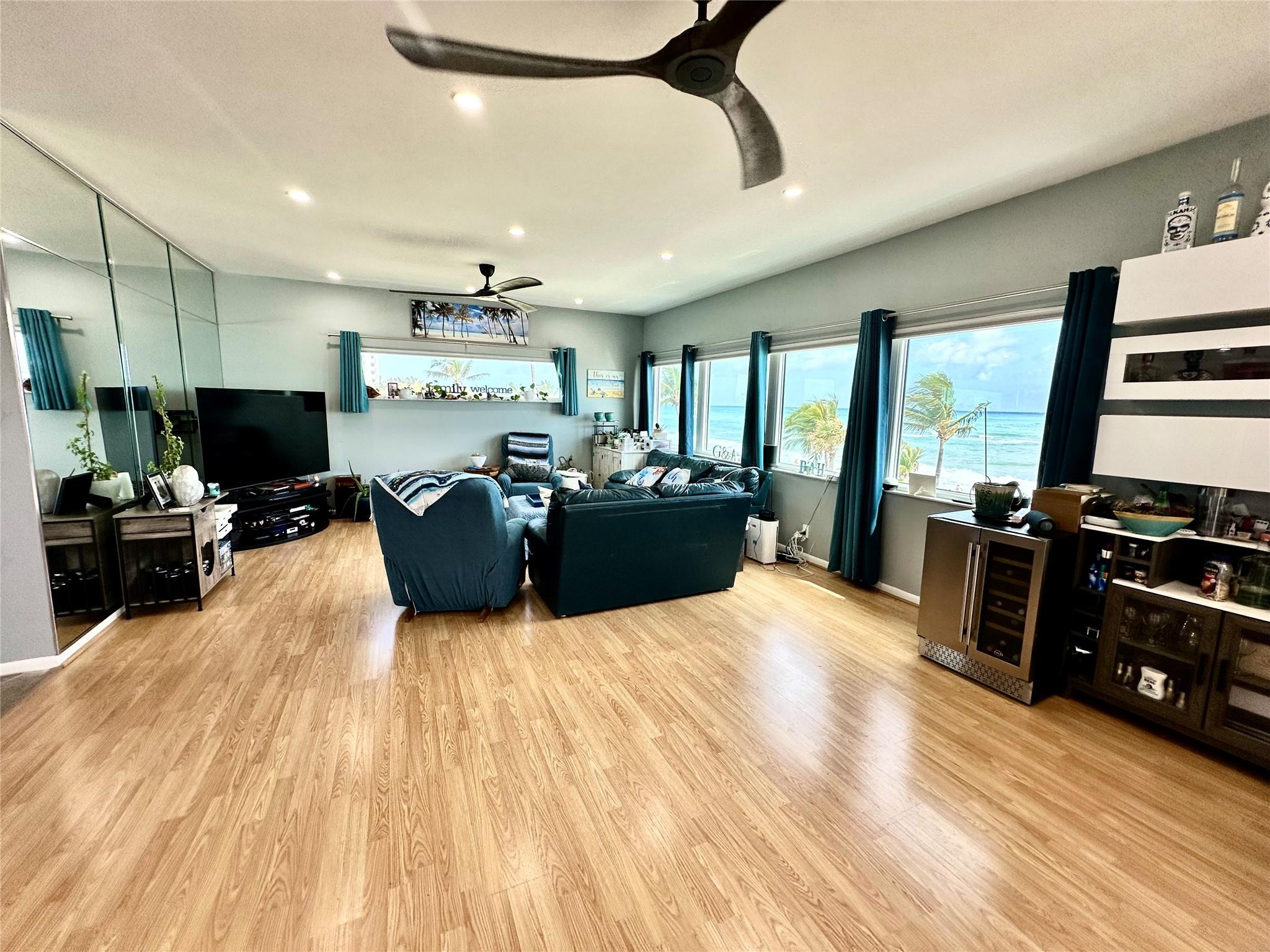 Windswept Condominium - Residential