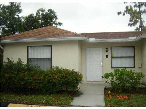 YOU WILL LOVE THIS COZY 1/1 VILLA !!! CORNER UNIT. PARKING AT YOUR FRONT DOOR ... ALL APPLIANCES, SMOTH TOP RANGE, LAUNDRY HOOK-UP. CERAMIC TILE THRU-OUT, READY TO JUST MOVE IN. CONVENIENT LOCATION,MINUTES TO CITY PLACE, BEACH , I-95 AND TURNPIKE.First, Last, and Security to move in. Credit min 630.
