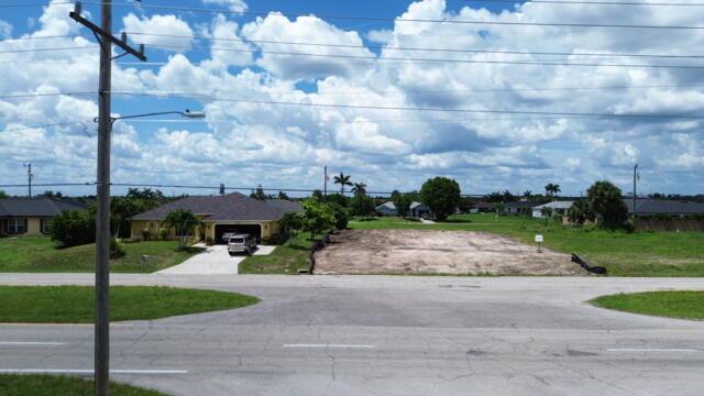 2001 Kismet Parkway E