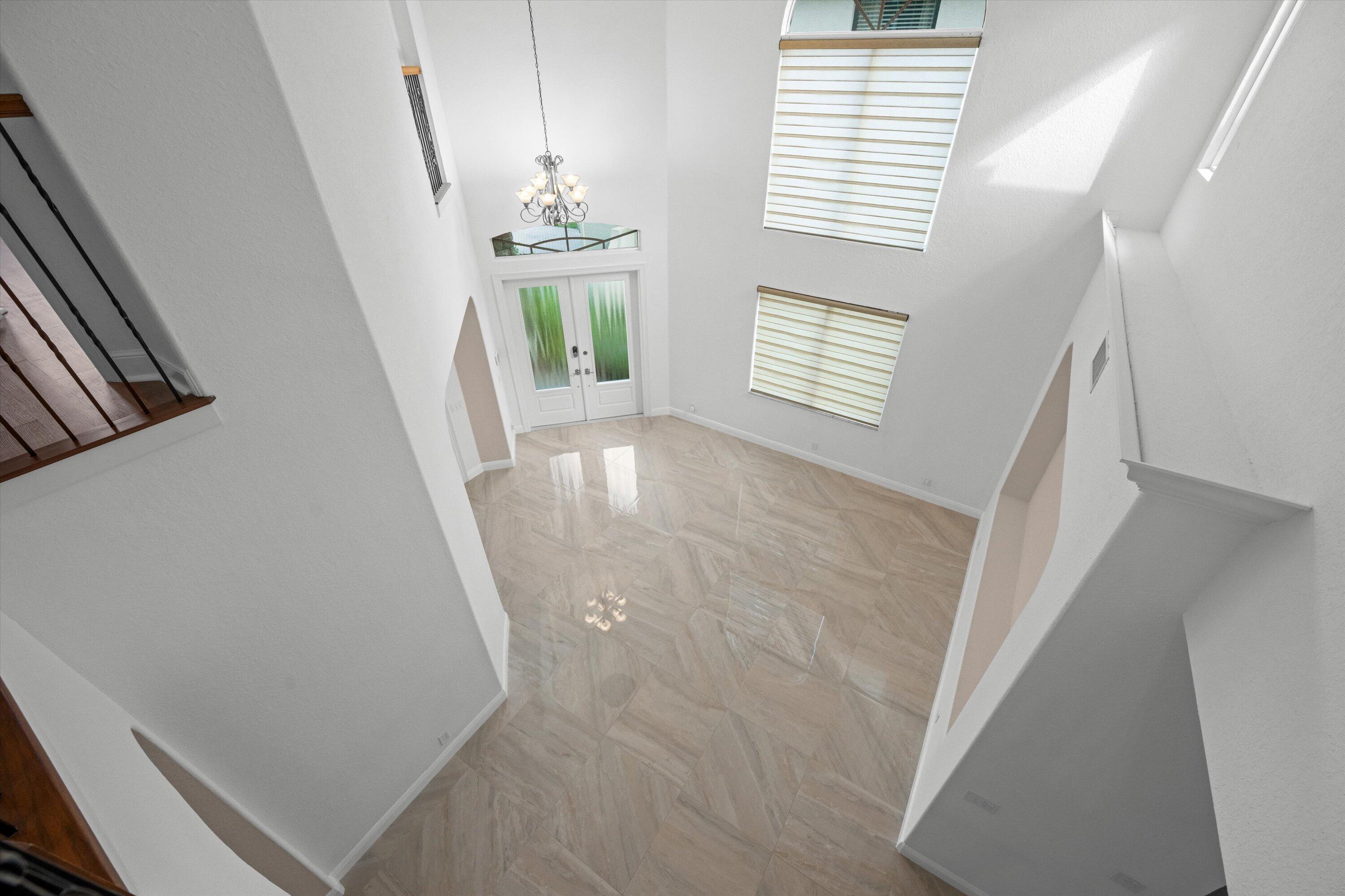 VERSAILLES - Residential