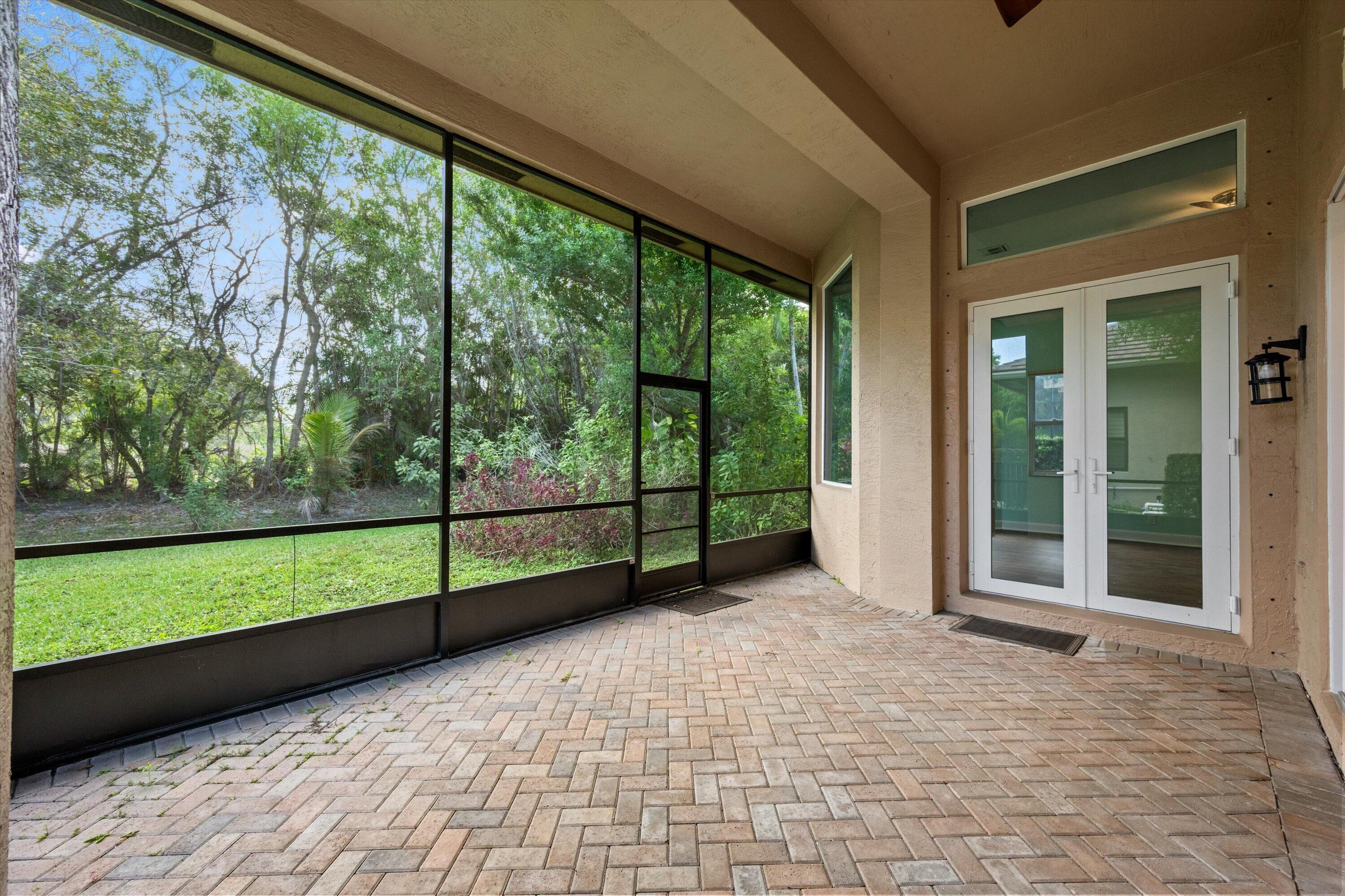 VERSAILLES - Residential