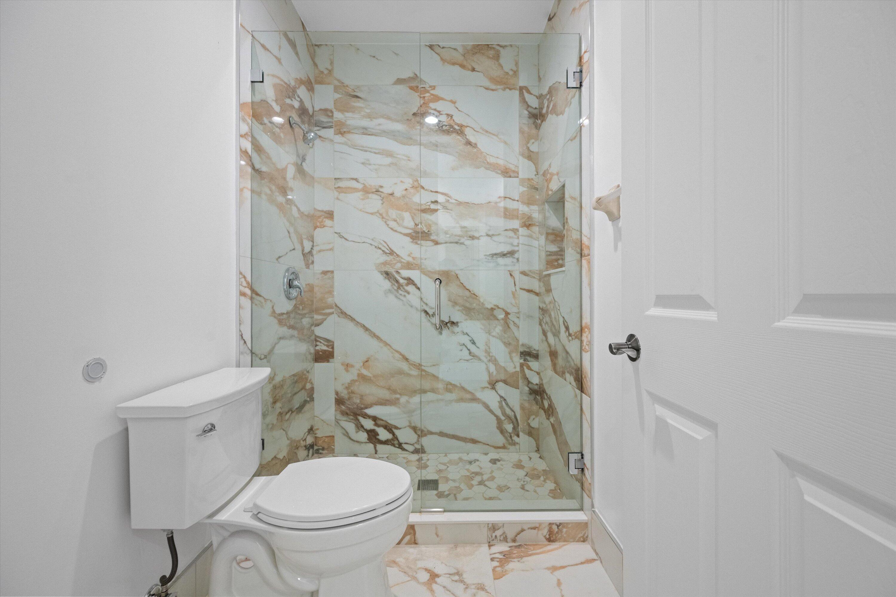 VERSAILLES - Residential