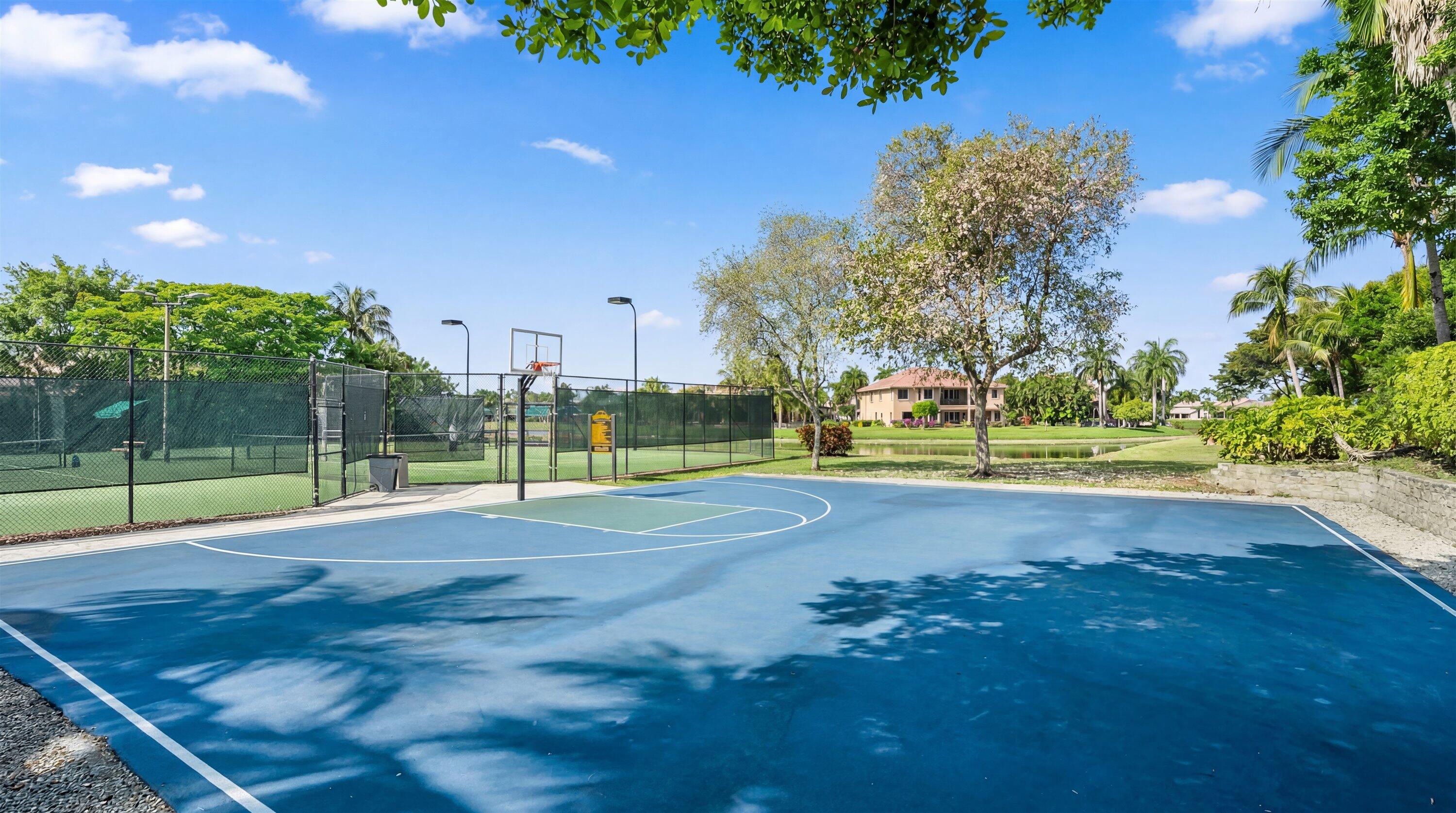 VERSAILLES - Residential