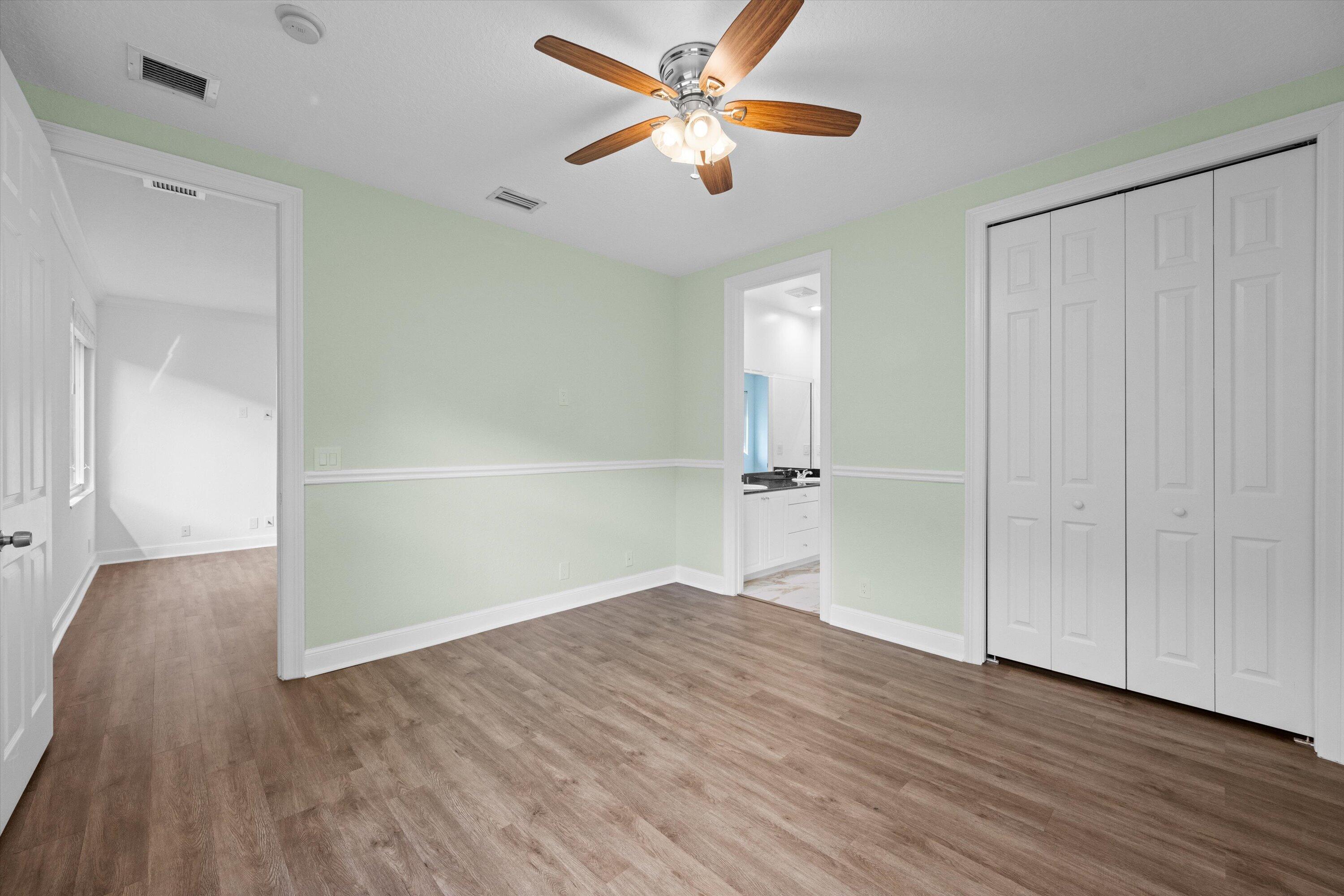 VERSAILLES - Residential