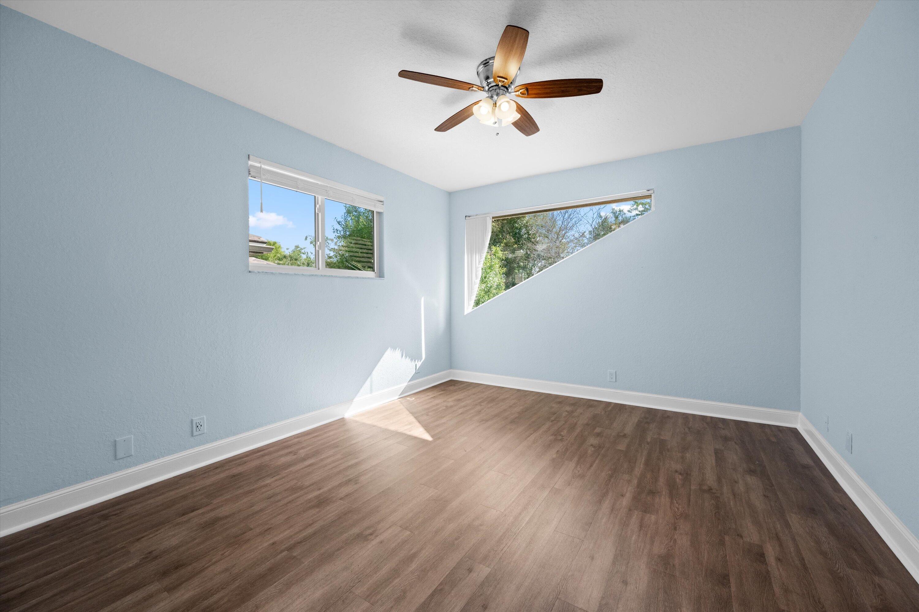 VERSAILLES - Residential