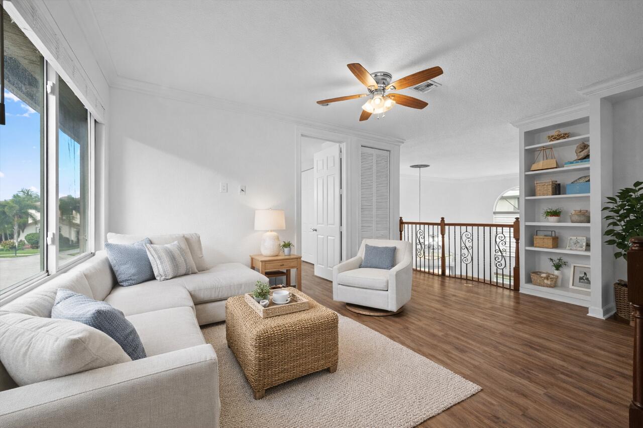 VERSAILLES - Residential