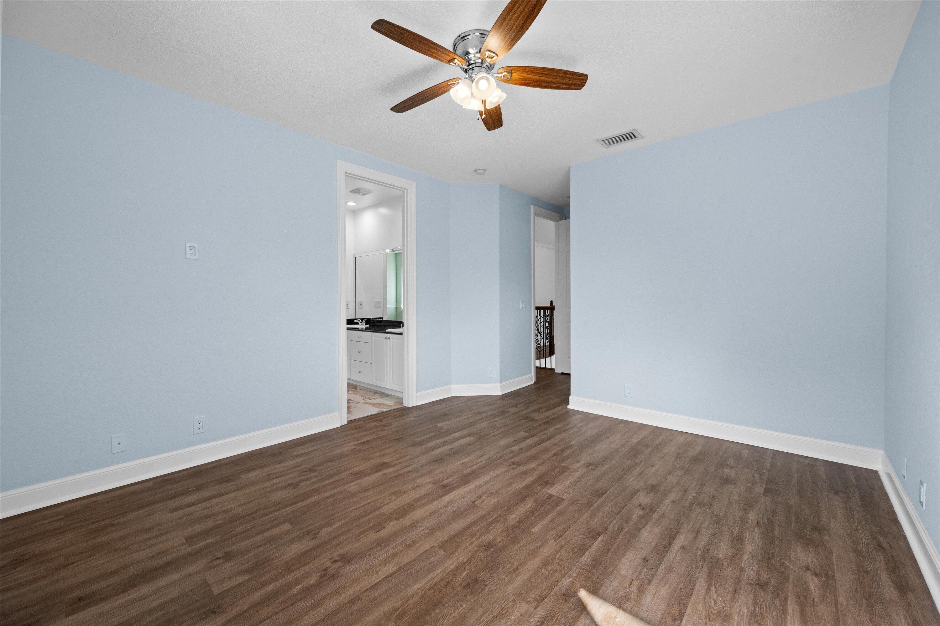 VERSAILLES - Residential