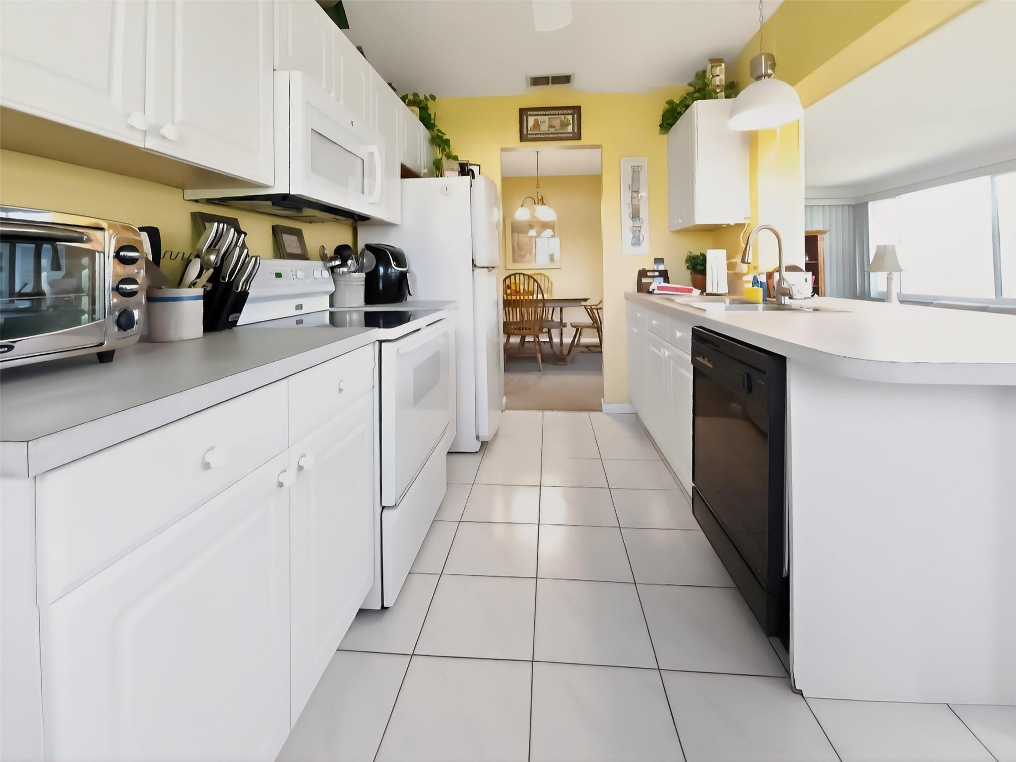 Crystal Lake Villas 64-20 - Residential