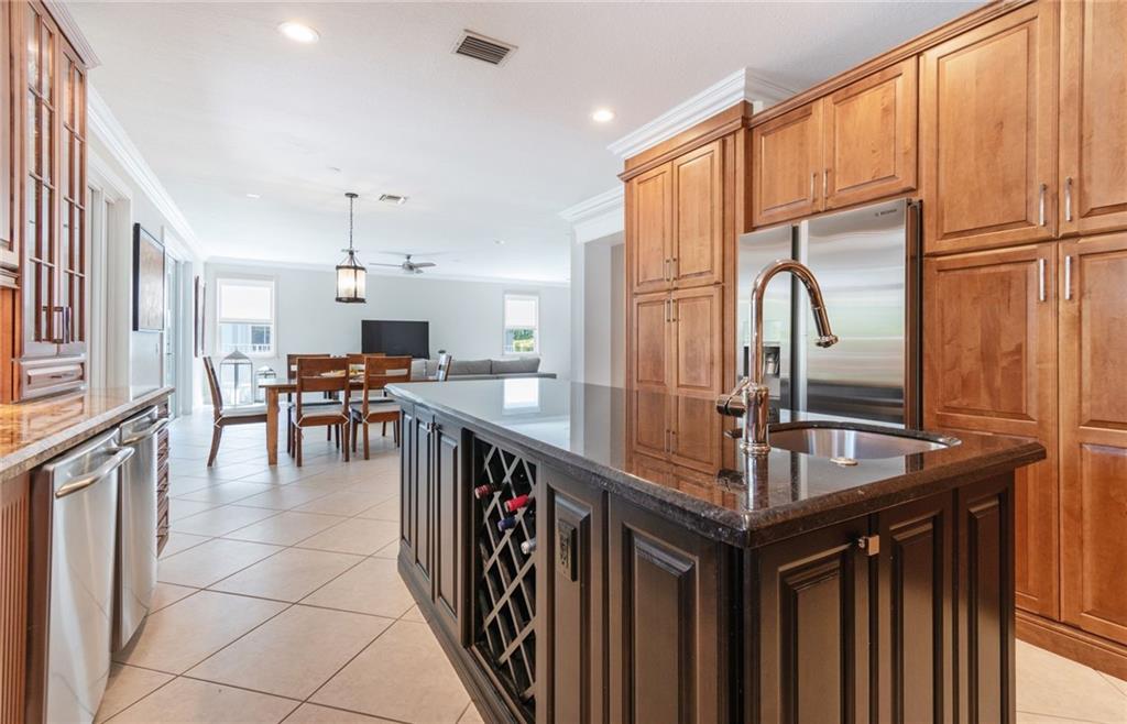 HUNTERS POINT WHCC - Residential Lease